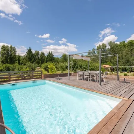 Mit Privatpool In By Interhome