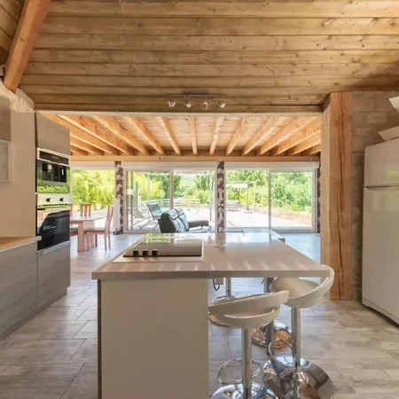 Mit Privatpool In By Interhome